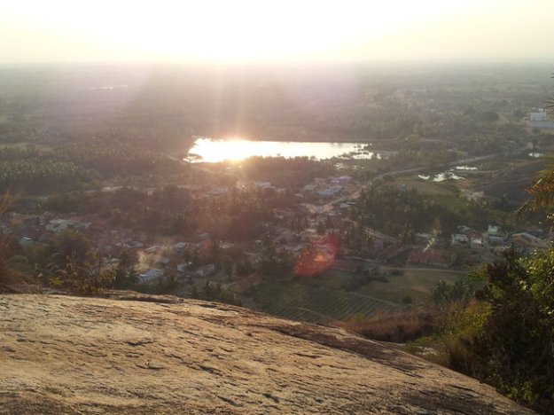 Sunset across the horizon behind the temple