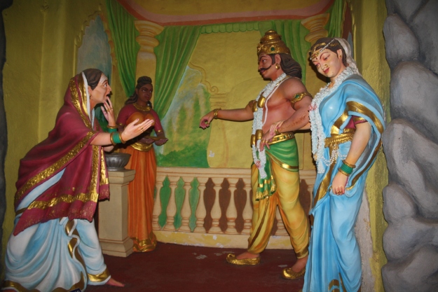 Ravana's mom asks for the Linga