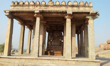 Hampi, Stone Chariot at the Vijaya Vittala temple, Hampi, Ruins, Vijayanagara, Tenali Rama, Visit to Hampi, Travel guide to Hampi, Hampi India, Indian ruins, Indian temples, Karnataka, Hampi, Krishnadevaraya