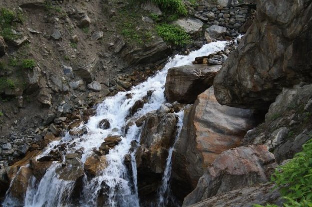 Waterfall streams enroute the Valley