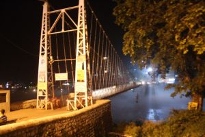 Laxman Jhoola At Night...