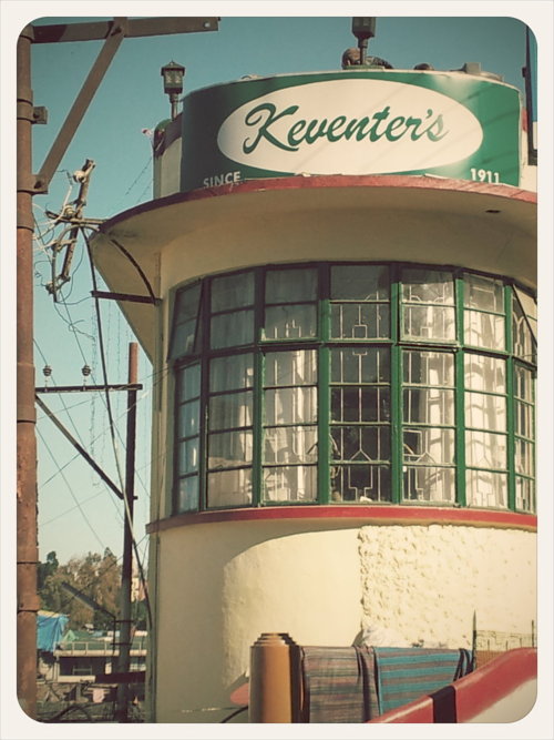 Keventer's Cafe - A 100 year old cafe in Darjeeling