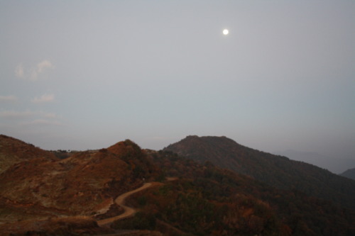 While the sun rises to glory, the moon sleeps tight... While the sun rises to glory, the moon sleeps tight...