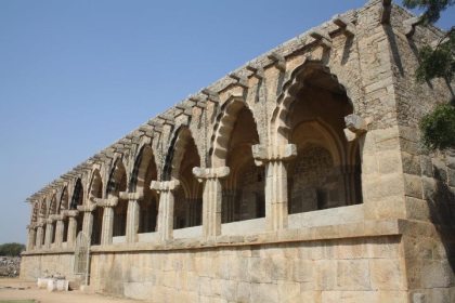 Elephant Stable in the Lotus Mahal Complex Hampi, Stone Chariot at the Vijaya Vittala temple, Hampi, Ruins, Vijayanagara, Tenali Rama, Visit to Hampi, Travel guide to Hampi, Hampi India, Indian ruins, Indian temples, Karnataka, Hampi, Krishnadevaraya