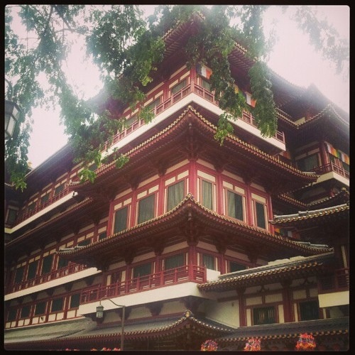 Buddha Tooth Relic Temple - Chinatown