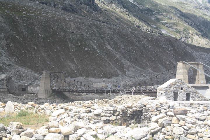 The bridge near a small military camp at Lossar